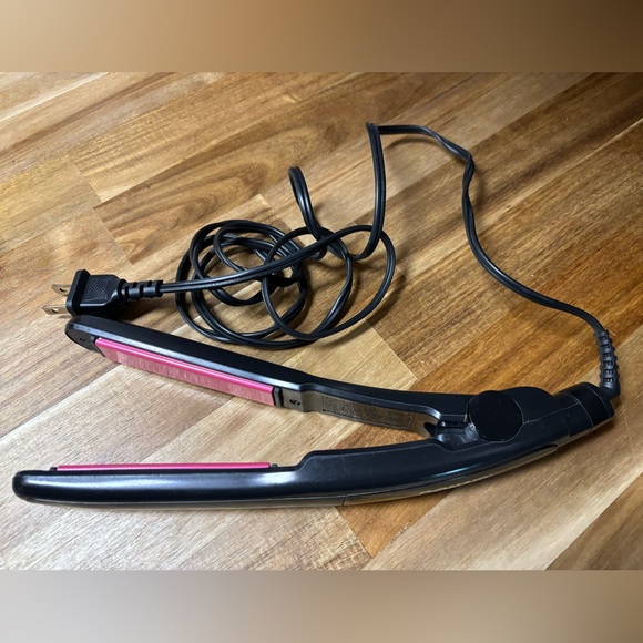 Conair Black 2” Flat Iron Hair Straightener - Picture 1 of 8
